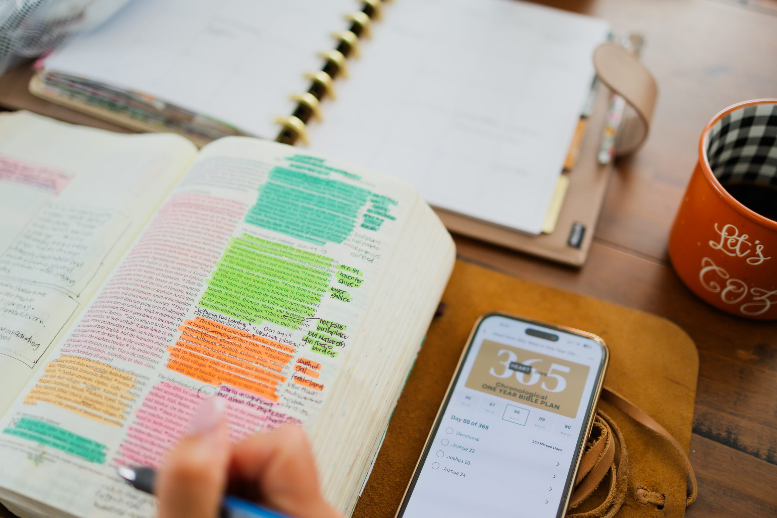 fashion-stylist-14 kanoe gibson studying god's word in the bible drinking coffee for heart dive ministry